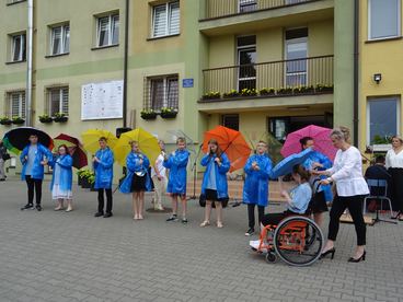 Specjalny Ośrodek Szkolno Wychowawczy w Działoszynie od wczoraj nosi dumne imię Kawalerów Orderu Uśmiechu
