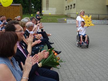 Specjalny Ośrodek Szkolno Wychowawczy w Działoszynie od wczoraj nosi dumne imię Kawalerów Orderu Uśmiechu