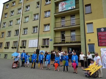Specjalny Ośrodek Szkolno Wychowawczy w Działoszynie od wczoraj nosi dumne imię Kawalerów Orderu Uśmiechu