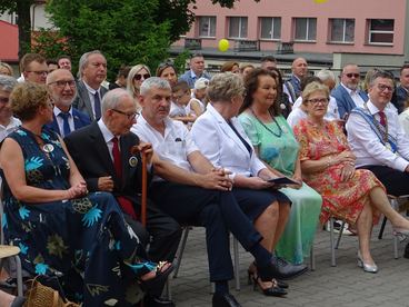 Specjalny Ośrodek Szkolno Wychowawczy w Działoszynie od wczoraj nosi dumne imię Kawalerów Orderu Uśmiechu