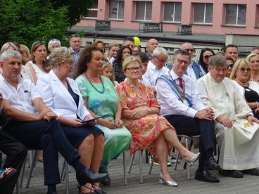 Specjalny Ośrodek Szkolno Wychowawczy w Działoszynie od wczoraj nosi dumne imię Kawalerów Orderu Uśmiechu
