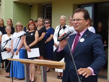 Specjalny Ośrodek Szkolno Wychowawczy w Działoszynie od wczoraj nosi dumne imię Kawalerów Orderu Uśmiechu