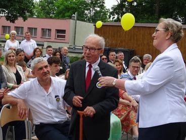 Specjalny Ośrodek Szkolno Wychowawczy w Działoszynie od wczoraj nosi dumne imię Kawalerów Orderu Uśmiechu