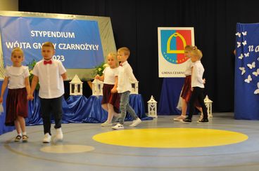 Stypendia wójta gminy Czarnożyły rozdane