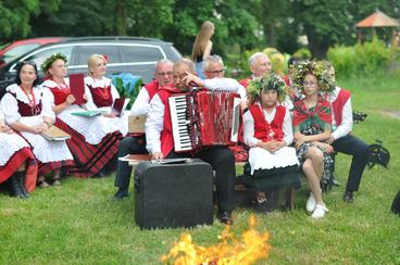 Biesiada Świętojańska w Chotowie w gminie Mokrsko