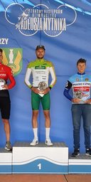 Kolarze MLKS-u na podium PP. Ten wyścig należał do Kusiów
