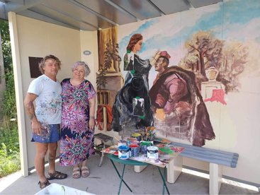 Artystyczne murale na przystankach w gminie Wieluń. Jest ich coraz więcej i powstają kolejne