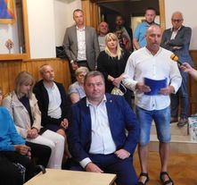 Działoszyn: marszałek Schreiber spotkał się z sołtysami. Było o zrealizowanych planach i marzeniach na przyszłość. Na koniec prośba o interwencję