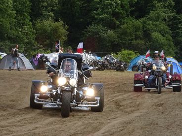 XXI Zlot Motocyklowy w Konopnicy w międzynarodowych barwach