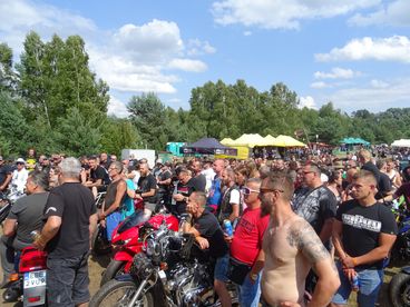XXI Zlot Motocyklowy w Konopnicy w międzynarodowych barwach