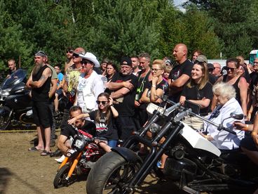 XXI Zlot Motocyklowy w Konopnicy w międzynarodowych barwach