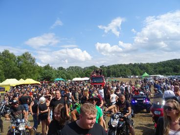 XXI Zlot Motocyklowy w Konopnicy w międzynarodowych barwach