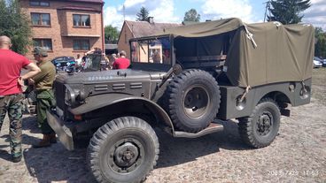 V Rajd Pojazdów Historycznych w Widawie za nami