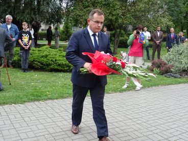 Mieszkańcy Wielunia oddali hołd powstańcom warszawskim