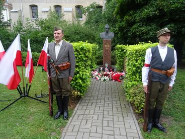 Mieszkańcy Wielunia oddali hołd powstańcom warszawskim