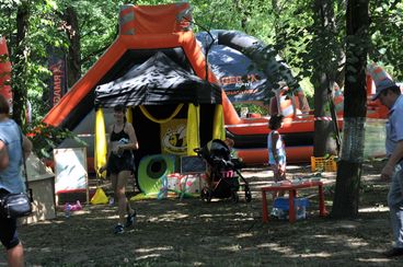 Patriotycznie i sportowo – tak mieszkańcy regionu bawili się na zorganizowanym w Sieradzu Pikniku Województwa Łódzkiego