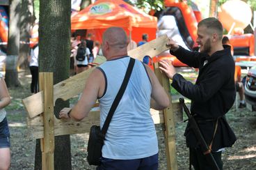 Patriotycznie i sportowo – tak mieszkańcy regionu bawili się na zorganizowanym w Sieradzu Pikniku Województwa Łódzkiego