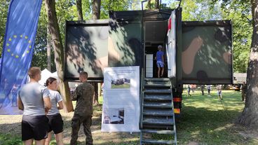 Patriotycznie i sportowo – tak mieszkańcy regionu bawili się na zorganizowanym w Sieradzu Pikniku Województwa Łódzkiego