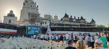 Pielgrzymi dotarli wczoraj na Jasną Górę – dzisiaj Dzień Wieluński