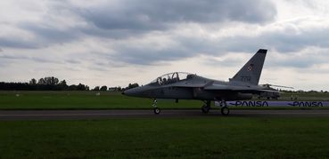Setki tysięcy ludzi na Międzynarodowych Pokazach Lotniczych Air Show w Radomiu