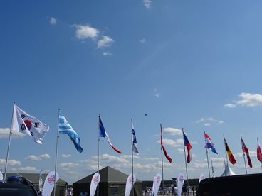 Setki tysięcy ludzi na Międzynarodowych Pokazach Lotniczych Air Show w Radomiu