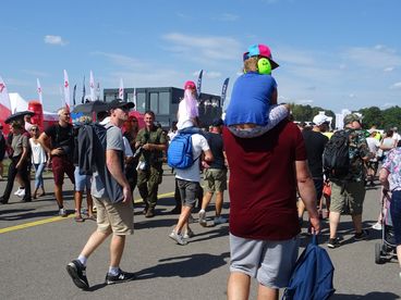 Setki tysięcy ludzi na Międzynarodowych Pokazach Lotniczych Air Show w Radomiu