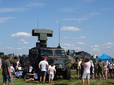 Setki tysięcy ludzi na Międzynarodowych Pokazach Lotniczych Air Show w Radomiu