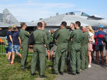 Setki tysięcy ludzi na Międzynarodowych Pokazach Lotniczych Air Show w Radomiu