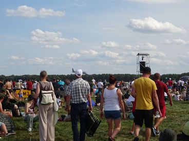 Setki tysięcy ludzi na Międzynarodowych Pokazach Lotniczych Air Show w Radomiu