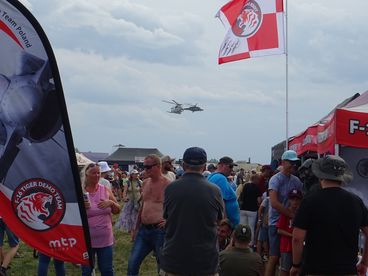 Setki tysięcy ludzi na Międzynarodowych Pokazach Lotniczych Air Show w Radomiu