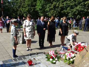 Szkoła Podstawowa im. 72 Pułku Piechoty „Radom” w Konopnicy uroczyście obchodziła dziś Dzień Patrona Szkoły