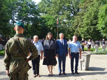 Szkoła Podstawowa im. 72 Pułku Piechoty „Radom” w Konopnicy uroczyście obchodziła dziś Dzień Patrona Szkoły