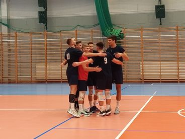 Siatkarze WKS-u po pierwszym sparingu