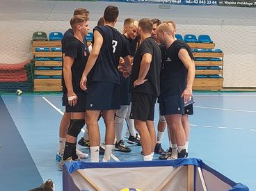 Siatkarze WKS-u po pierwszym sparingu