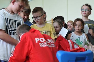 Wiktor Panek ze złotym medalem Światowych Igrzysk Taekwon-do ITF w Seulu - szkoła w Dzietrznikach powitała mistrza
