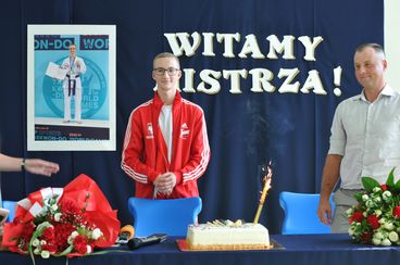 Wiktor Panek ze złotym medalem Światowych Igrzysk Taekwon-do ITF w Seulu - szkoła w Dzietrznikach powitała mistrza