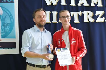 Wiktor Panek ze złotym medalem Światowych Igrzysk Taekwon-do ITF w Seulu - szkoła w Dzietrznikach powitała mistrza