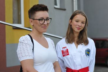 Zespół Szkoły i Przedszkola w Mokrsku powitał swoją mistrzynię świata – Sandrę Wyrembak