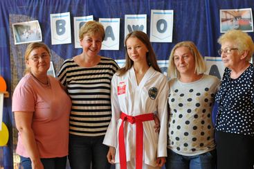 Zespół Szkoły i Przedszkola w Mokrsku powitał swoją mistrzynię świata – Sandrę Wyrembak
