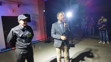 OSP Grębień ma już oficjalnie fabrycznie nowy samochód ratowniczo - gaśniczy