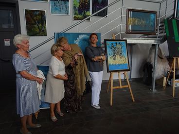 Wystawa malarstwa Wandy Musiał na Dworcu Kulturalnym Wieluń - Dąbrowa