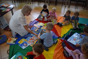 W Osjakowie przekonują, że „książki mają supermoc”