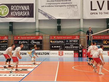 Siatkarze WKS-u wciąż z kompletem punktów