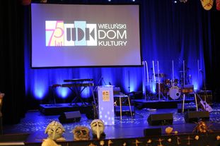 Wieluński Dom Kultury działa już 75 lat – za nami jubileusz zorganizowany w wieluńskiej „Syrenie”