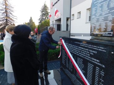 W Białej odsłonięto ostatnią tablicę ujętą w projekcie patriotycznym