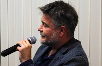 Igor Brejdygant spotkał się z czytelnikami w wieluńskiej Bibliotece Miejskiej