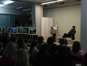 Igor Brejdygant spotkał się z czytelnikami w wieluńskiej Bibliotece Miejskiej