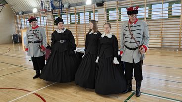 Uczniowie lututowskiej podstawówki wzięli udział w żywej lekcji historii