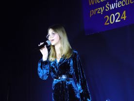 Magdalena Maciołek z główną nagrodą tegorocznego „Wieczoru poezji przy świecach”