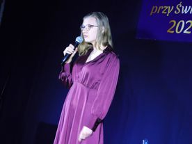 Magdalena Maciołek z główną nagrodą tegorocznego „Wieczoru poezji przy świecach”